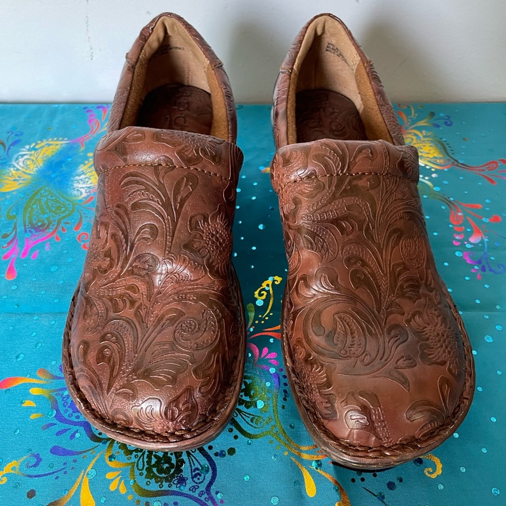 NWOT B.O.C. Clogs, Size 8 - Picture 3 of 8